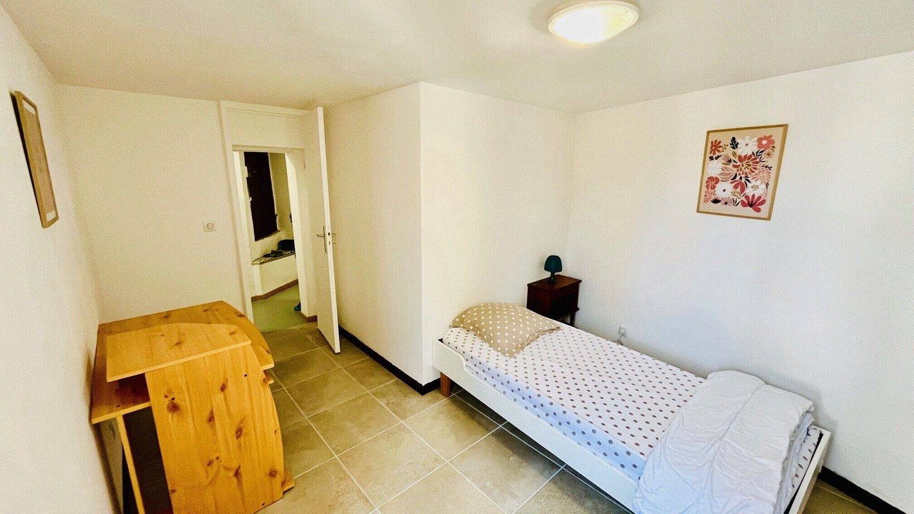 Photo of Bedroom in Les Mees