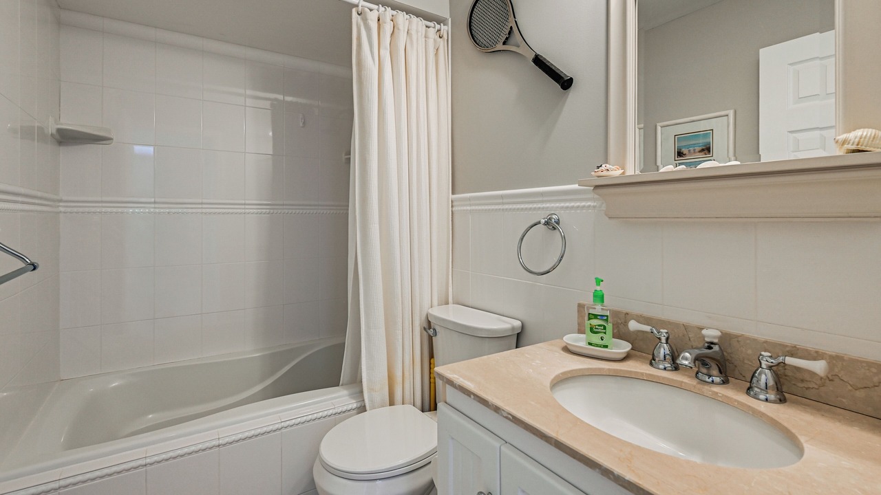 Photo of Bathroom in Central Naples