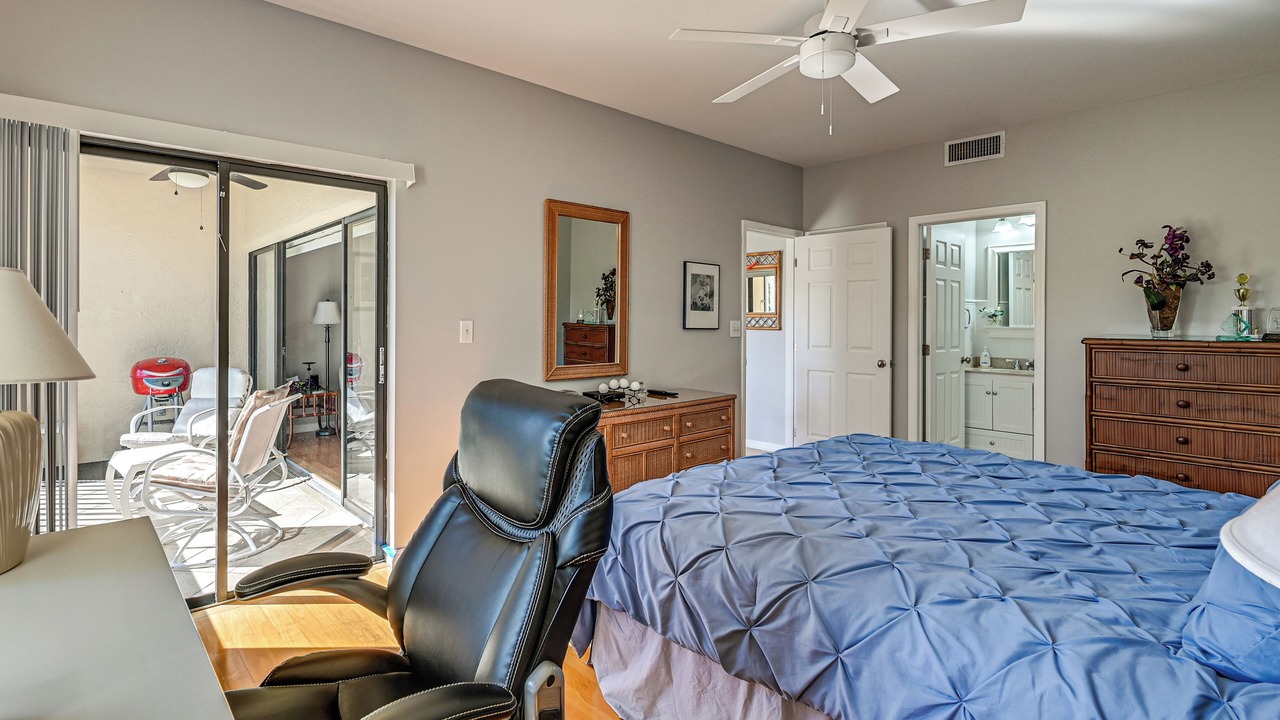 Photo of Bedroom in Central Naples