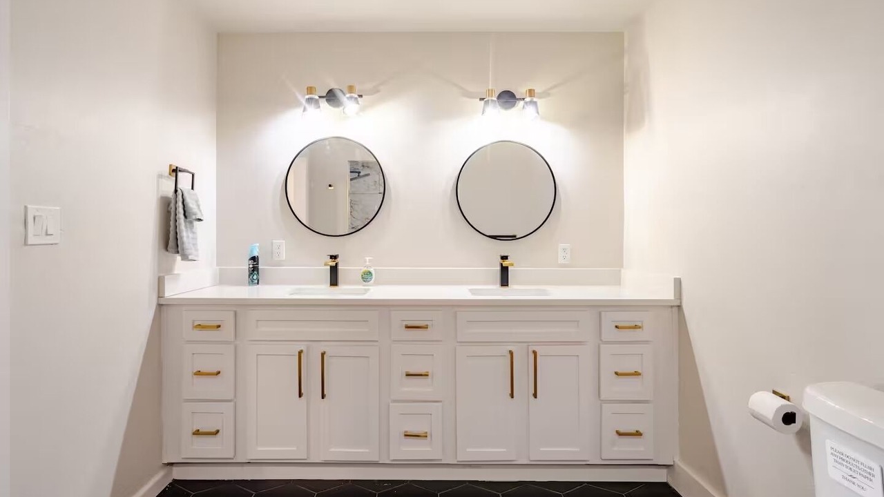 Photo of Bathroom in Central Oklahoma City