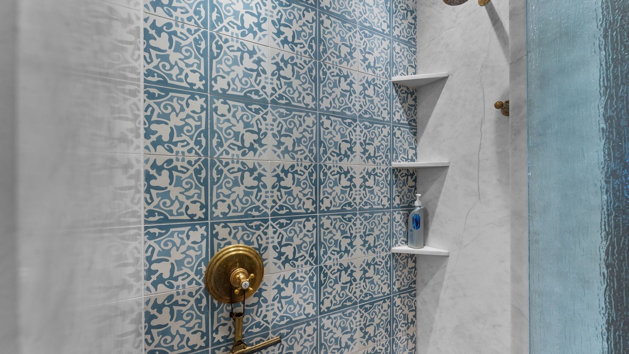 Photo of Bathroom in University Heights
