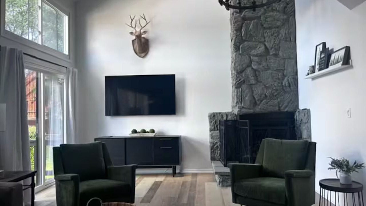 Photo of Livingroom in Vernon