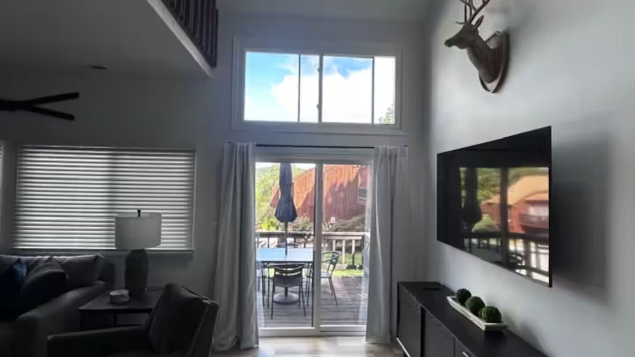 Photo of Livingroom in Vernon