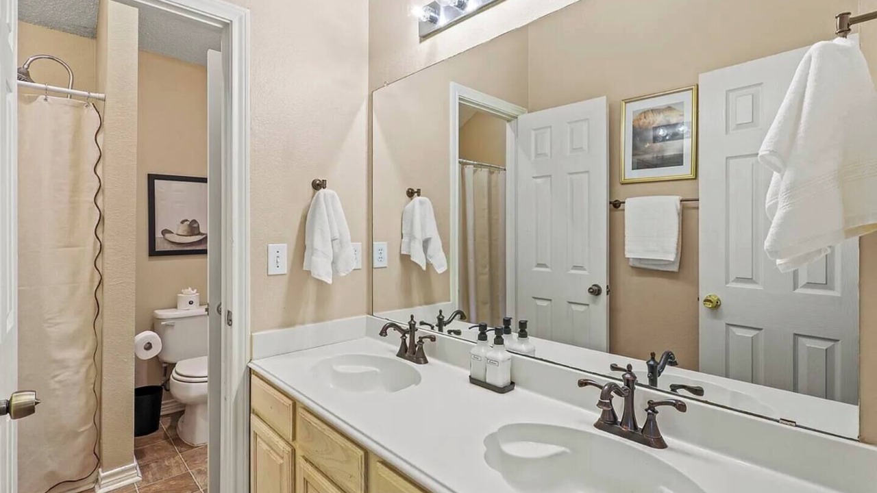 Photo of Bathroom in Frisco