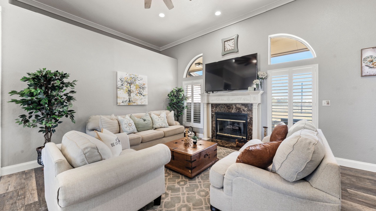 Photo of Livingroom in Bruceville-Eddy