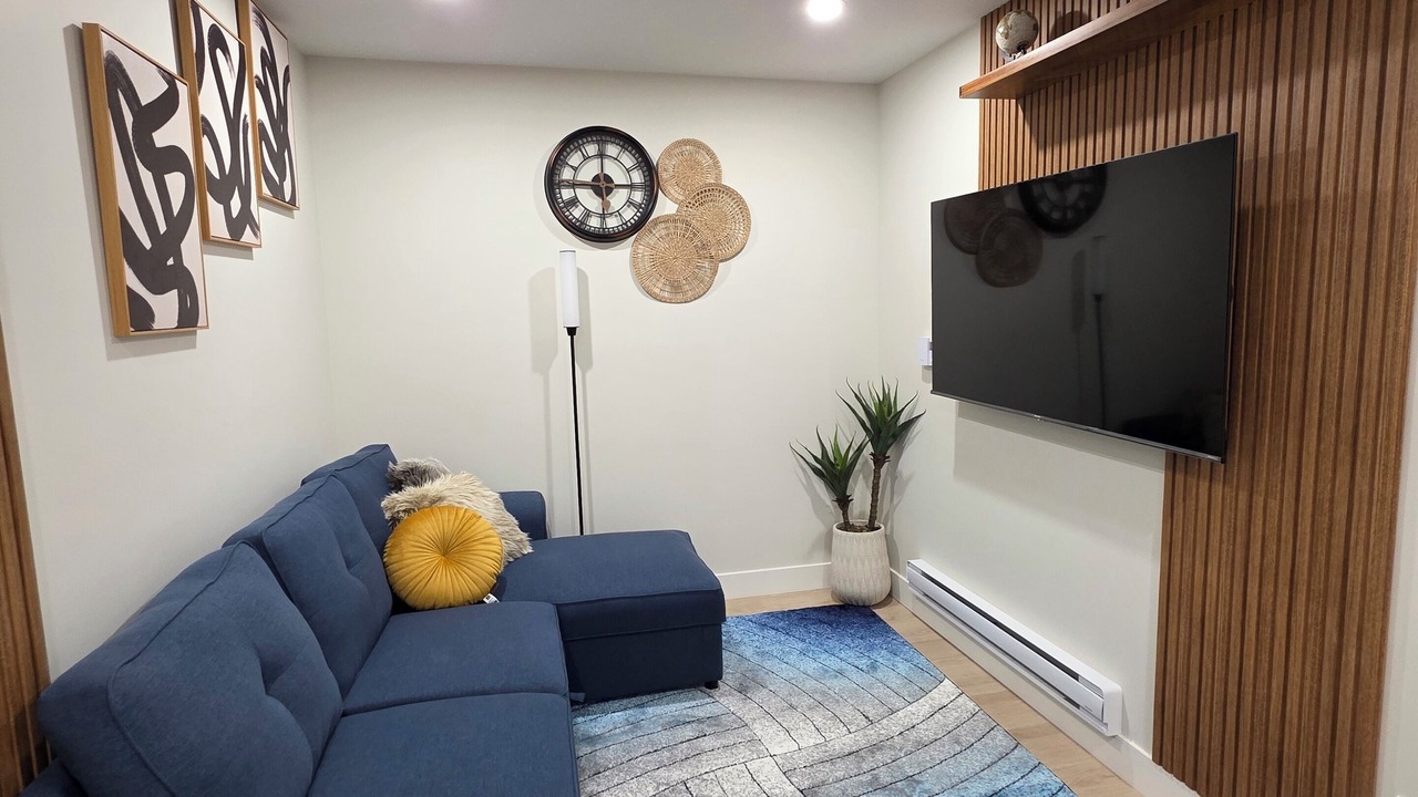 Photo of Livingroom in Regina