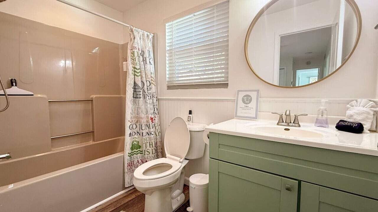 Photo of Bathroom in Linn Creek