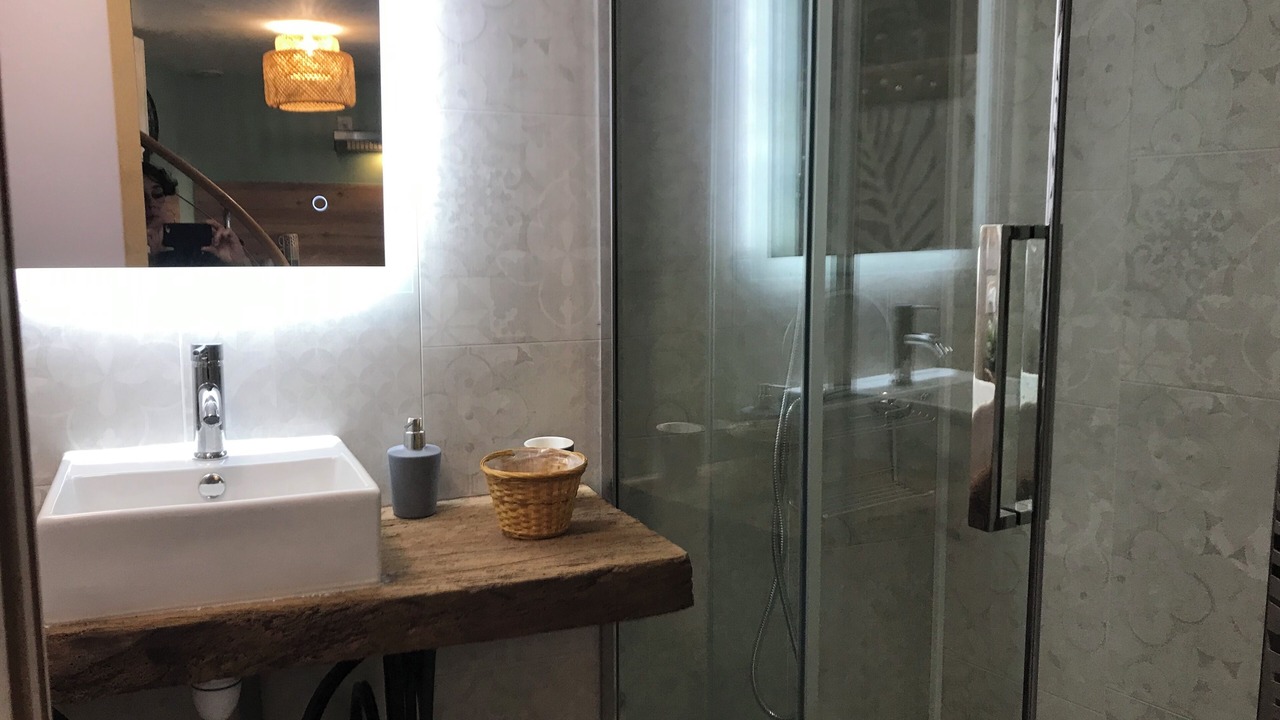 Photo of Bathroom in Beaumont