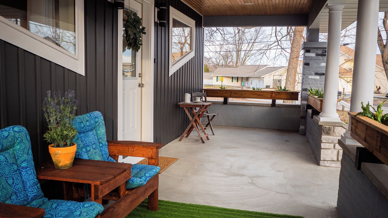 Photo of Patio Balcony in Wolf Lake