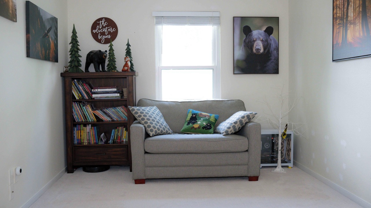 Photo of Livingroom in Spring