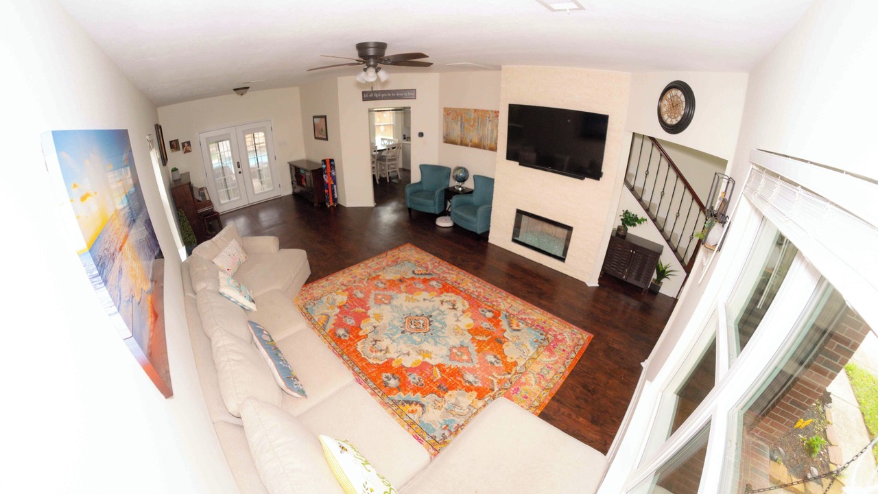 Photo of Livingroom in Spring