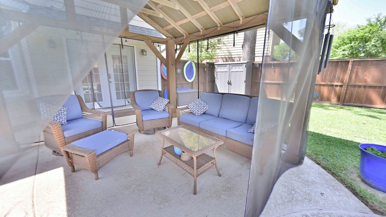 Photo of Patio Balcony in Spring
