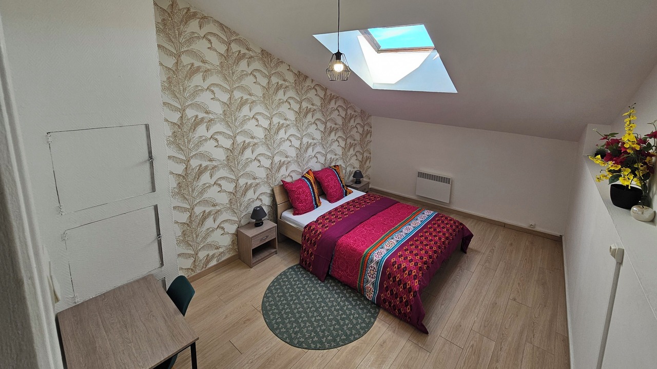 Photo of Bedroom in Charleville-Mezieres