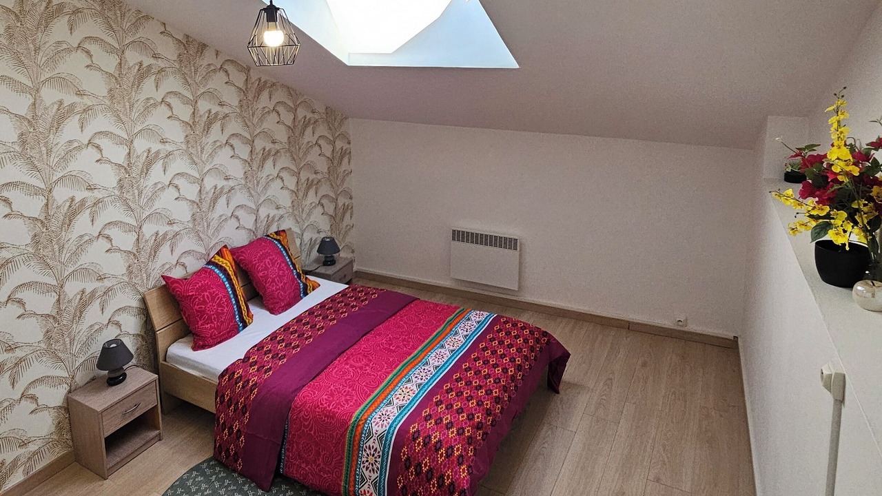 Photo of Bedroom in Charleville-Mezieres