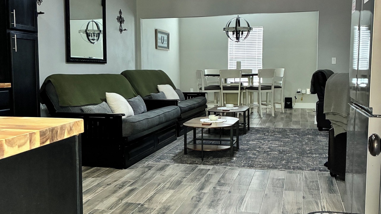 Photo of Livingroom in La Grange