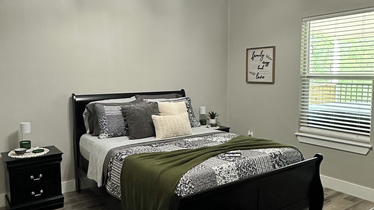Photo of Bedroom in La Grange