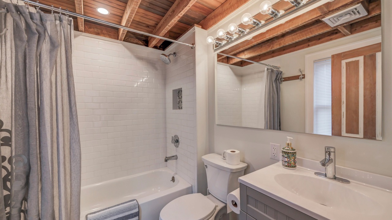 Photo of Bathroom in Pocono Pines