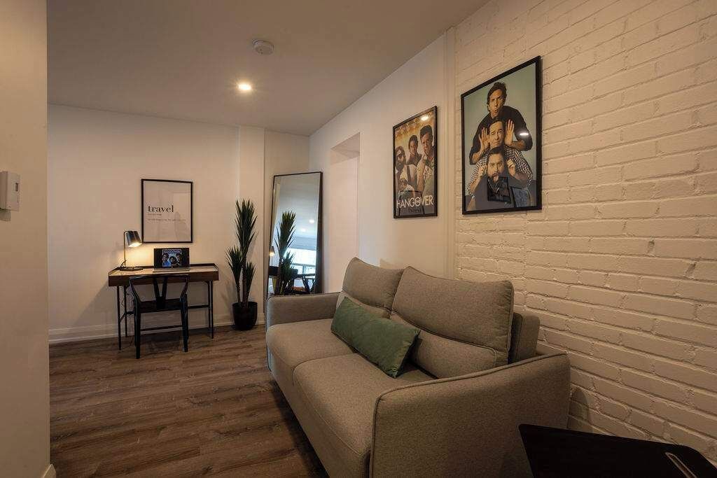 Photo of Livingroom in Latin Quarter