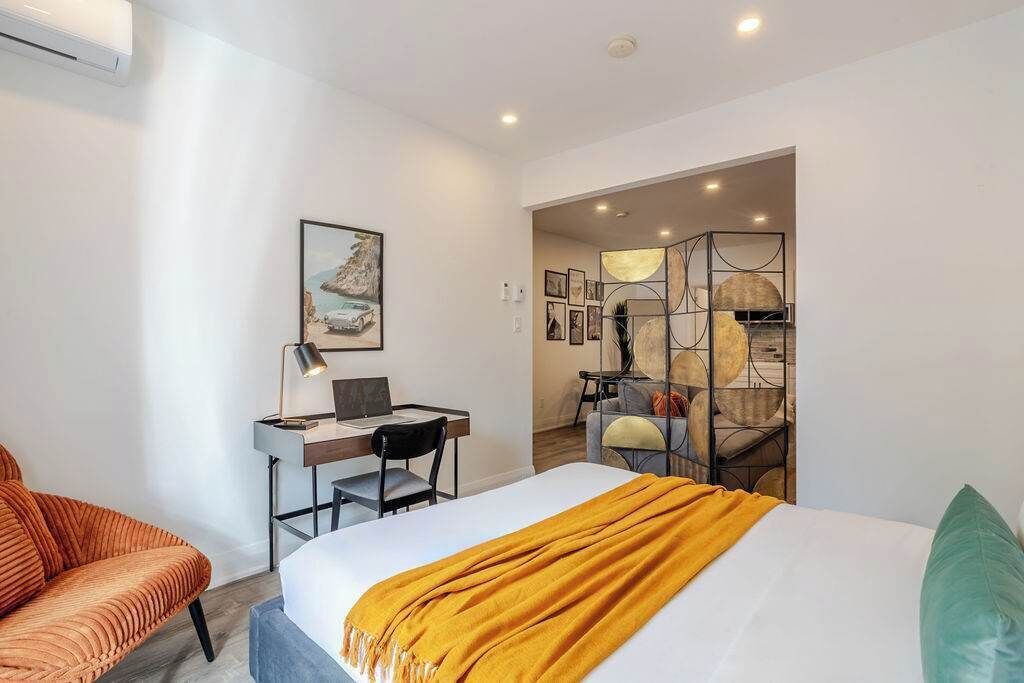 Photo of Bedroom in Latin Quarter