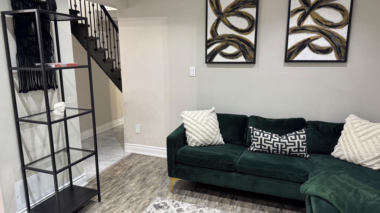 Photo of Livingroom in Orangeville