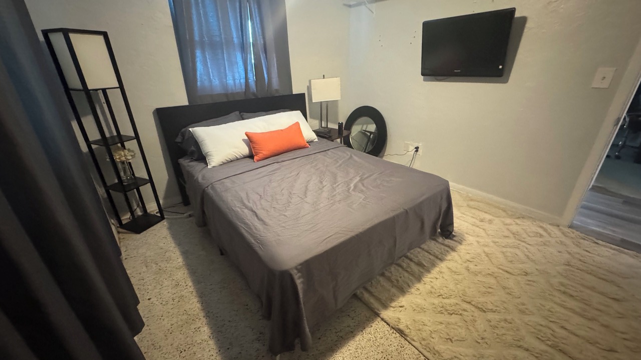 Photo of Bedroom in Tropic