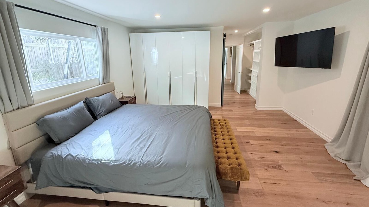Photo of Bedroom in Woodland Hills