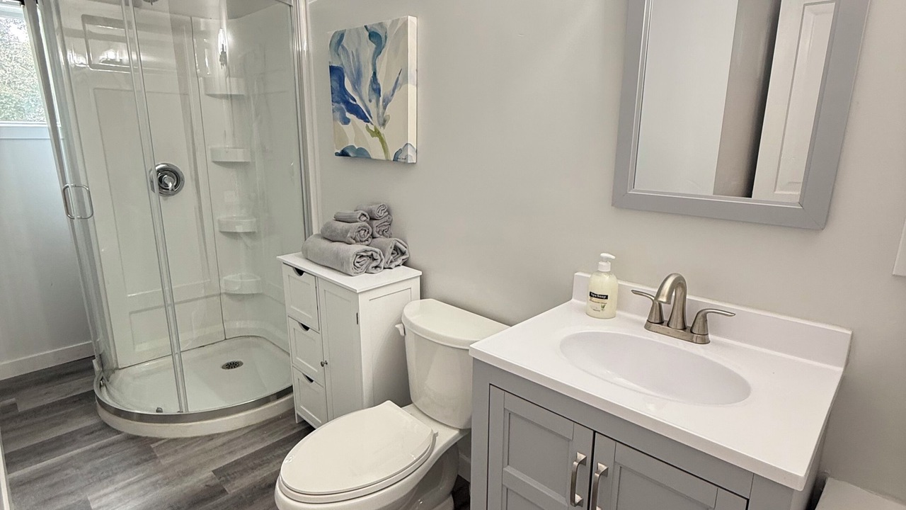 Photo of Bathroom in Strathroy