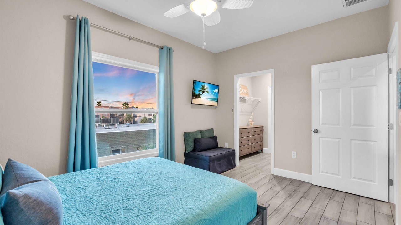 Photo of Bedroom in Madeira Beach