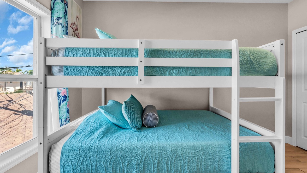 Photo of Bedroom in Madeira Beach