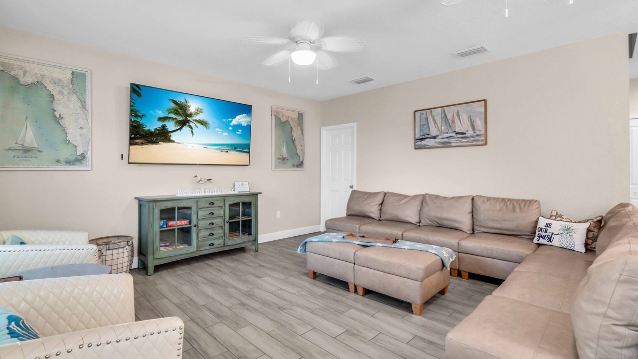 Photo of Livingroom in Madeira Beach