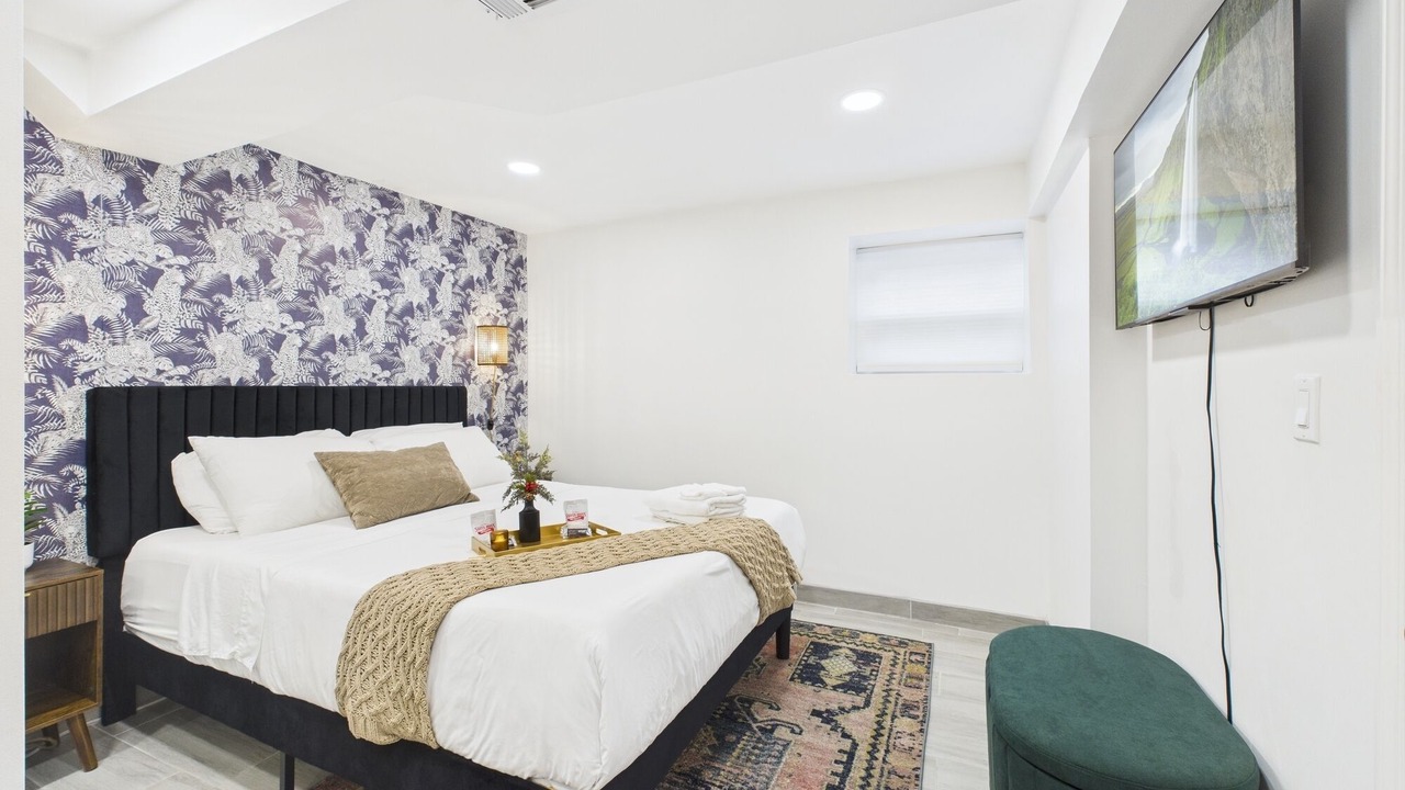Photo of Bedroom in Wrigleyville