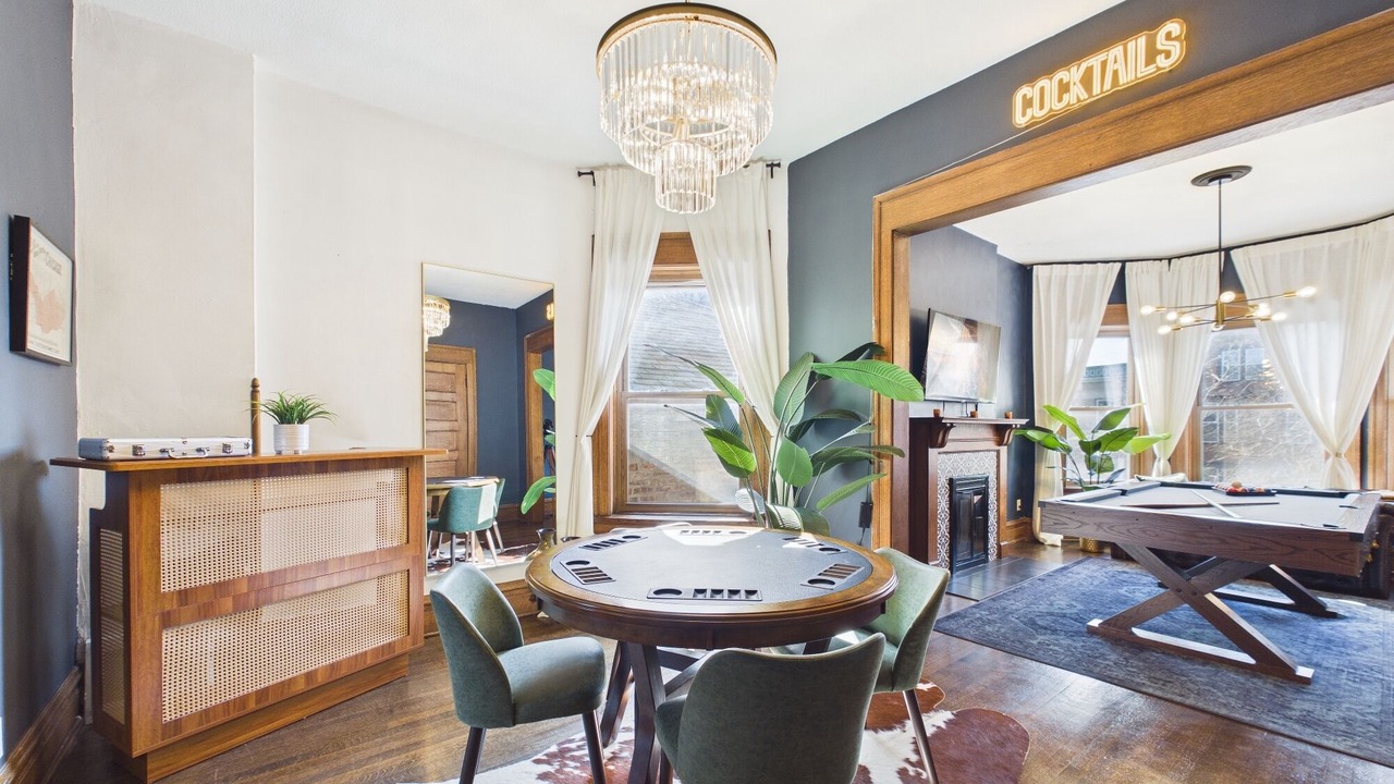 Photo of Bedroom in Wrigleyville