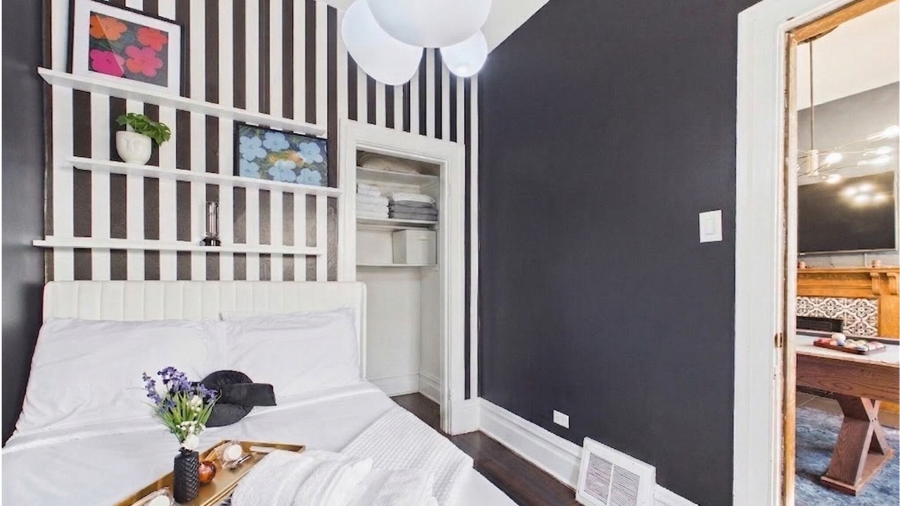 Photo of Bedroom in Wrigleyville