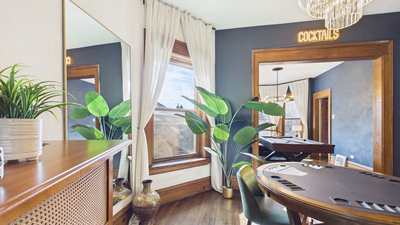 Photo of Bedroom in Wrigleyville