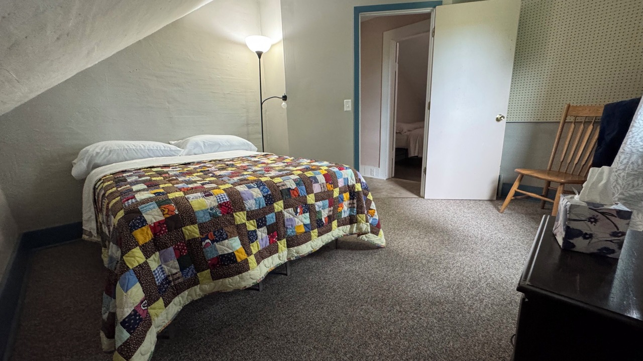 Photo of Bedroom in Ashland