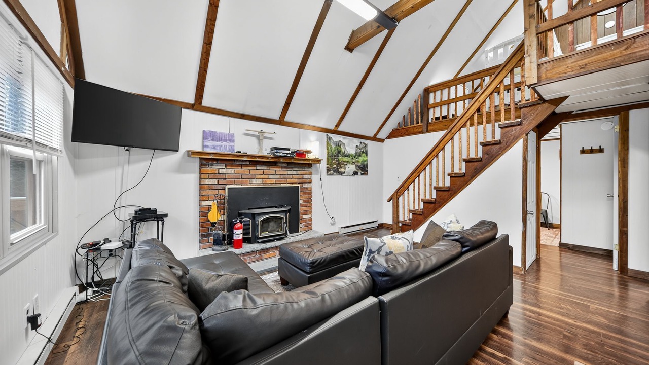 Photo of Livingroom in Thornhurst