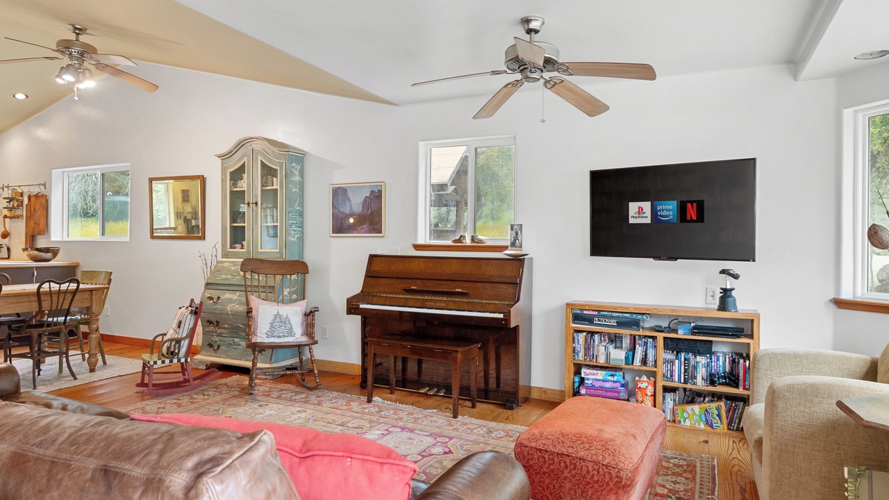 Photo of Livingroom in Kaweah