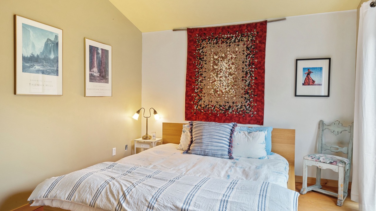 Photo of Bedroom in Kaweah