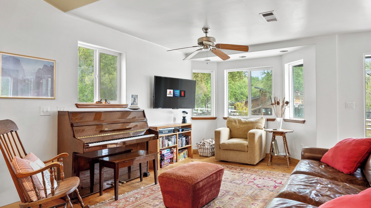 Photo of Livingroom in Kaweah