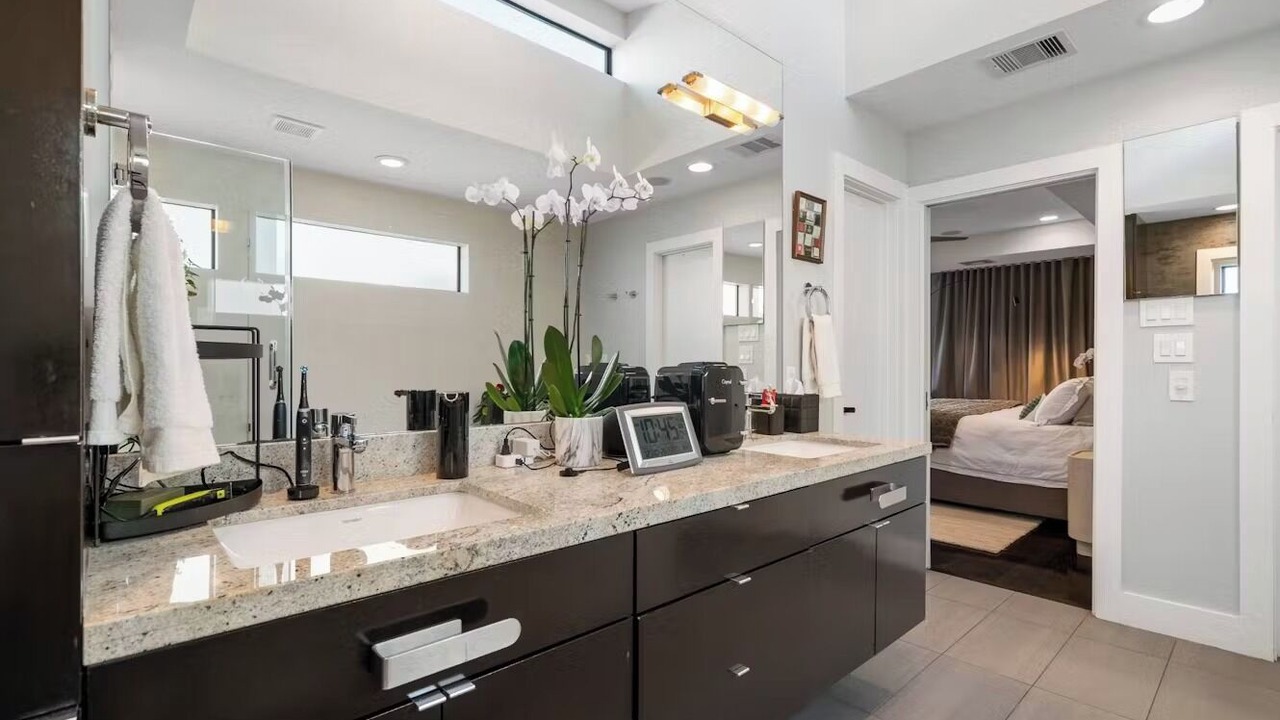 Photo of Bathroom in Hyde Park