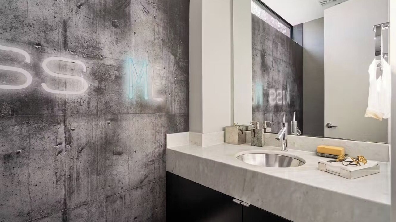 Photo of Bathroom in Hyde Park