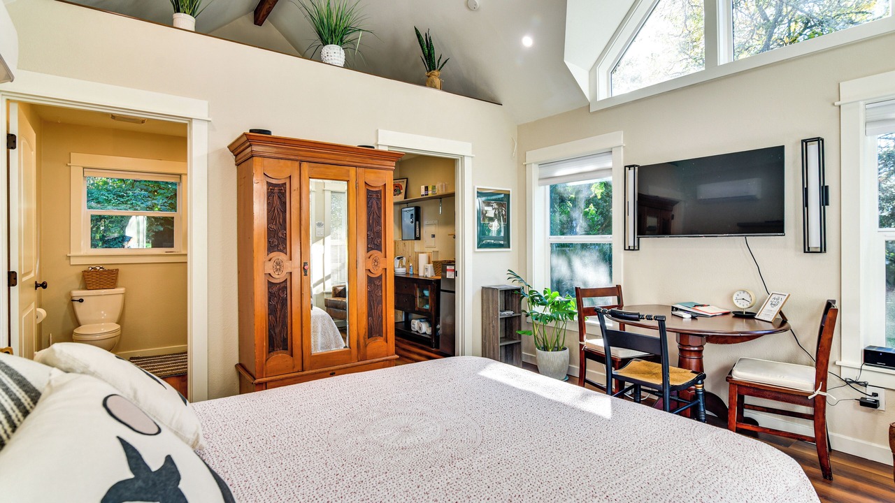 Photo of Bedroom in Camas