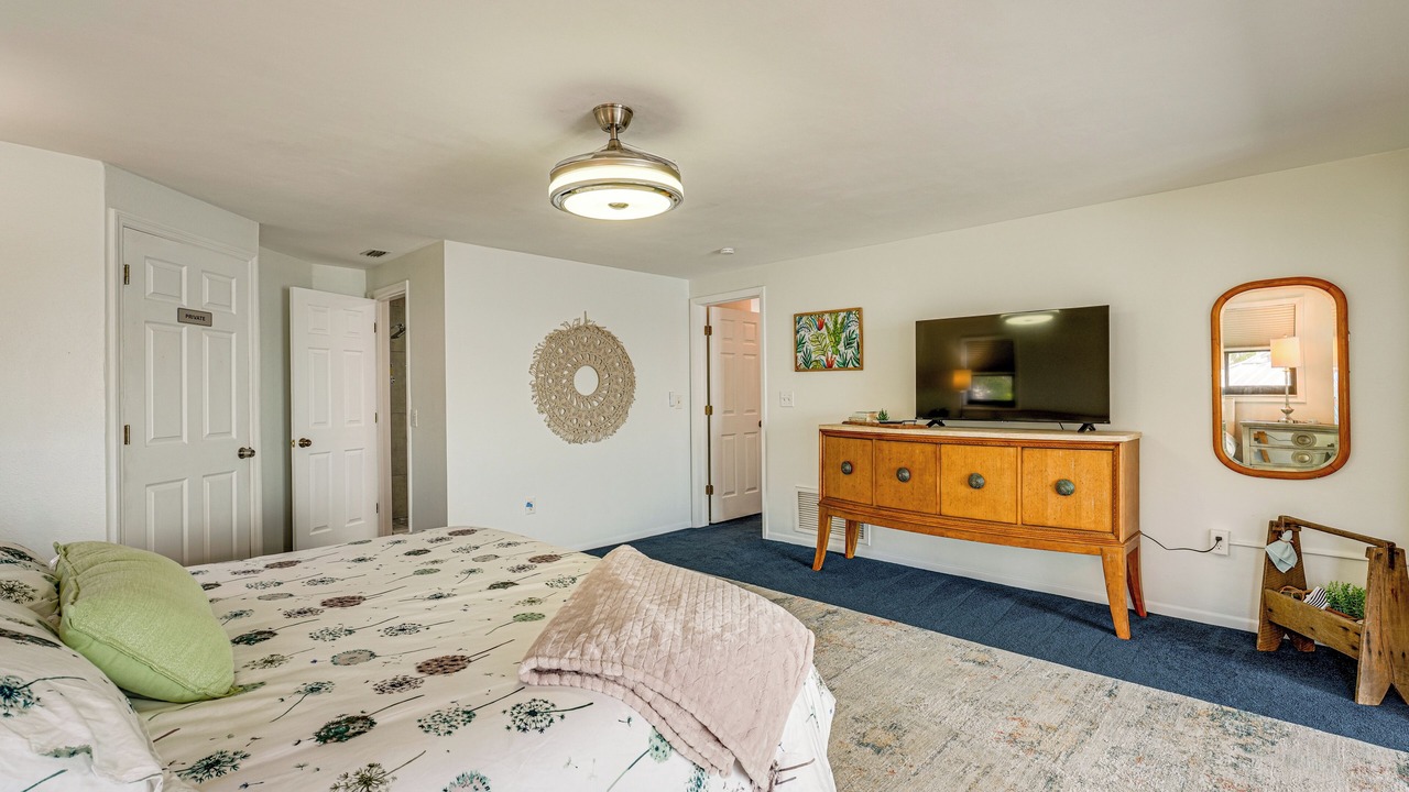 Photo of Bedroom in Baywood Village