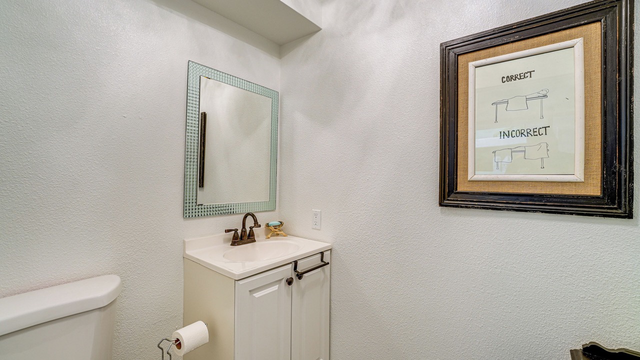 Photo of Bathroom in Baywood Village