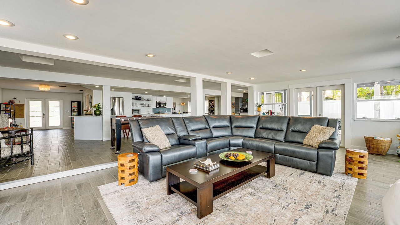 Photo of Livingroom in Baywood Village