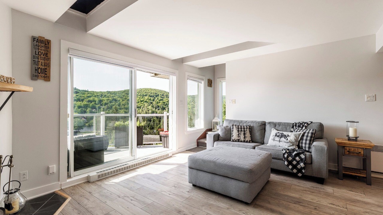 Photo of Livingroom in Saint-Sauveur