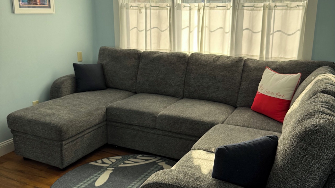 Photo of Livingroom in Alexandria Bay