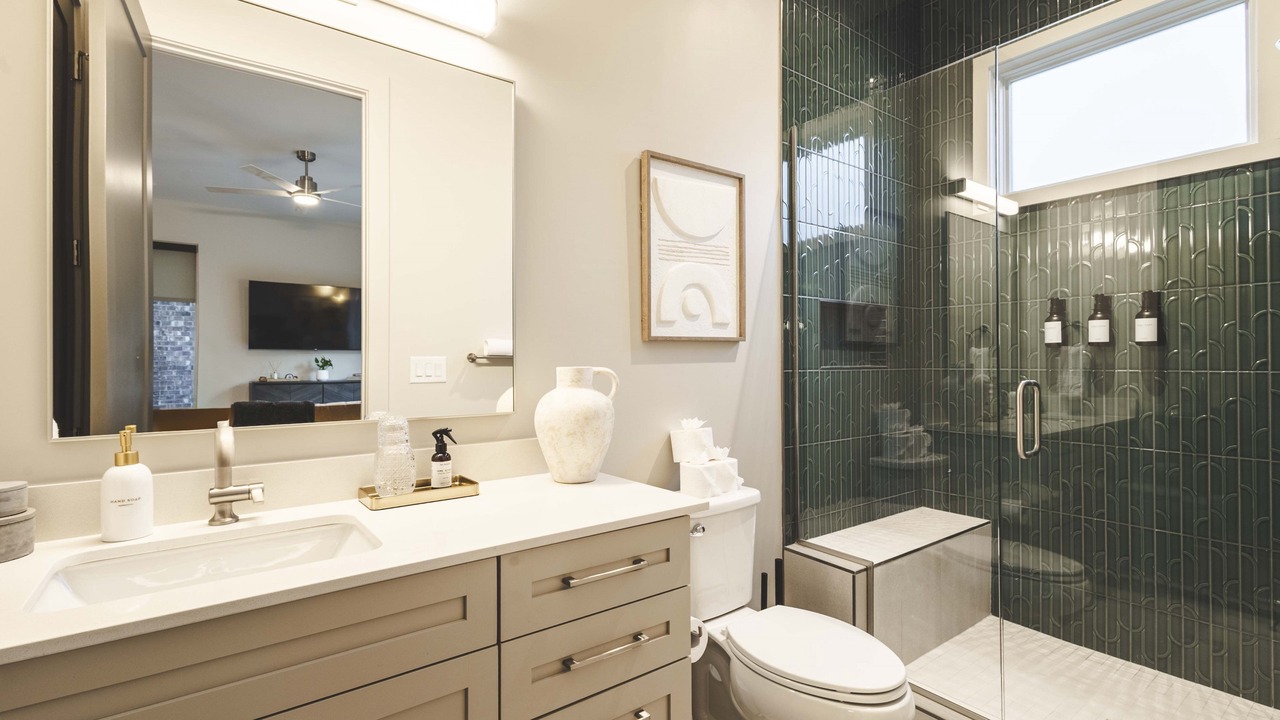 Photo of Bathroom in Historic Edgefield
