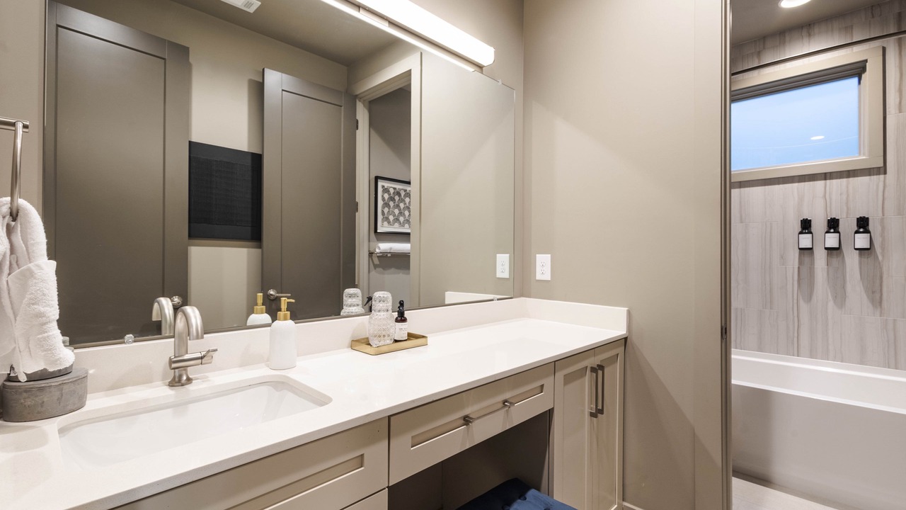 Photo of Bathroom in Historic Edgefield
