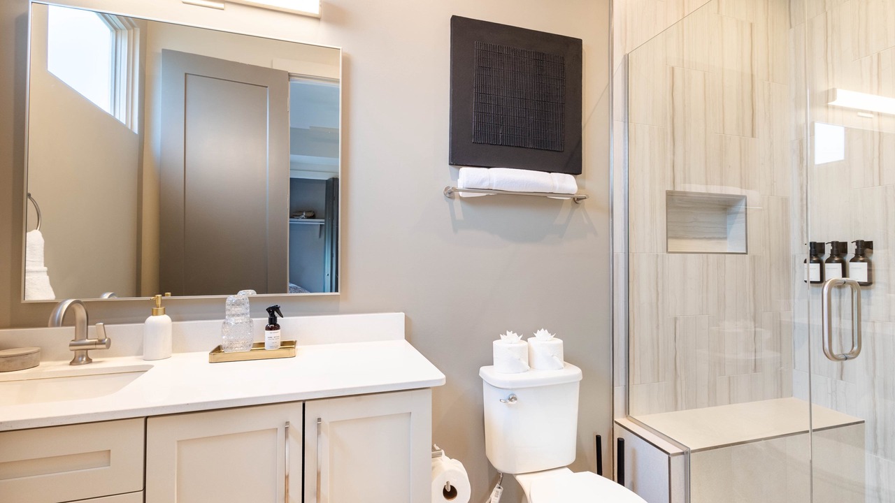 Photo of Bathroom in Historic Edgefield